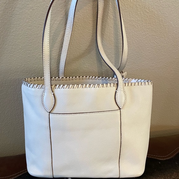 Brighton Ferrara Collection Gabriella medallion medium handbag - Picture 5 of 10